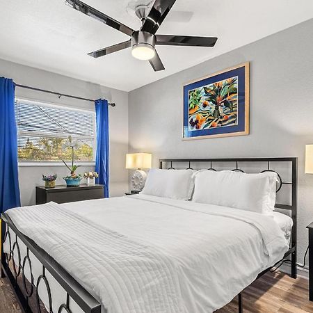 Sunset Beach Suites Сейнт Пийт Бийч Екстериор снимка